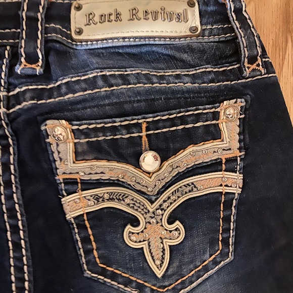 Rock Revival Iselin Capri - Picture 2 of 7